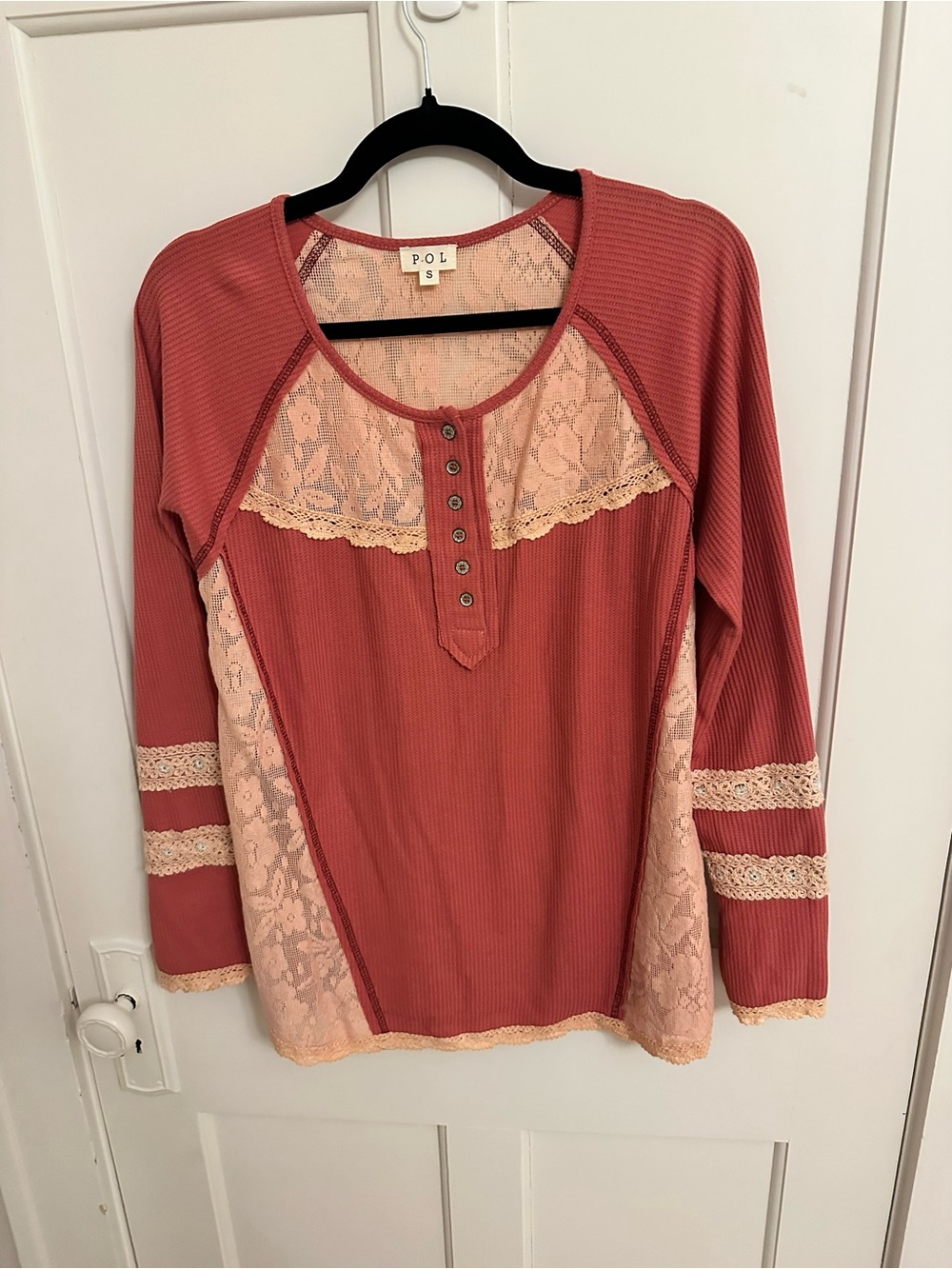 POL Boutique Tunic Blouse Embroidery and Lace Bell Sleeve Boho Cottage Small
